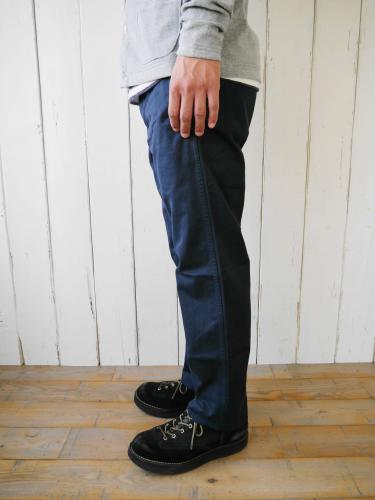 【30% OFF】　Hilts　(Slim Chino Trouser)