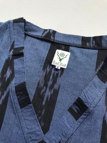 【 30% OFF】　S/S V Neck Shirt (Ikat Stripe)