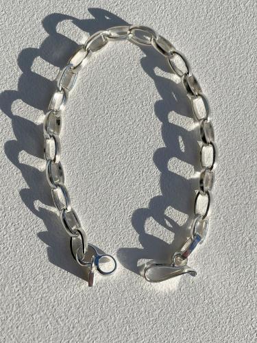 New Oval Link Chain Bracelet