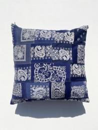 【KNIFEWING】 Vintage Bandana Cushion Cover (E)