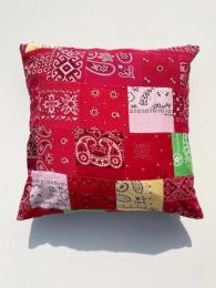 【KNIFEWING】 Vintage Bandana Cushion Cover (Red-A)