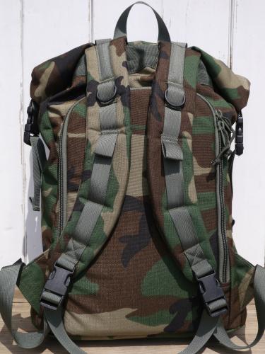 ROLL UP BACKPACK (Woodland Camo)