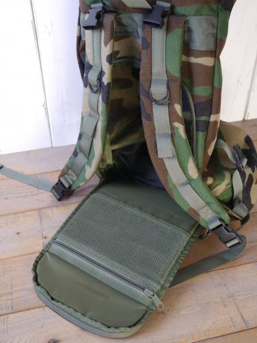 ROLL UP BACKPACK (Woodland Camo)