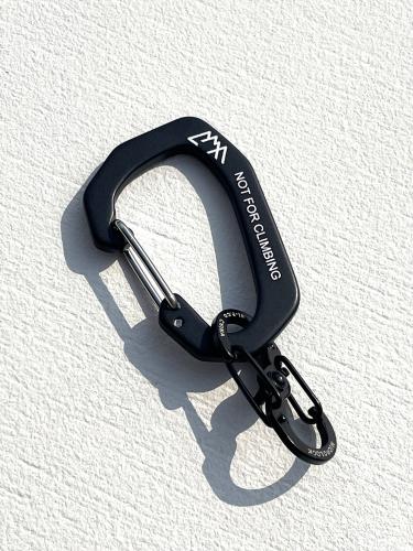 【CMF OUTDOOR GARMENT】　Carabiner