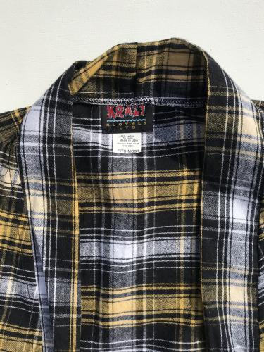 【KRAZY KLOTHES】 Flannel Robe (Black / Gold)