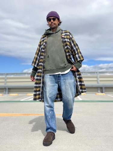 【KRAZY KLOTHES】 Flannel Robe (Black / Gold)